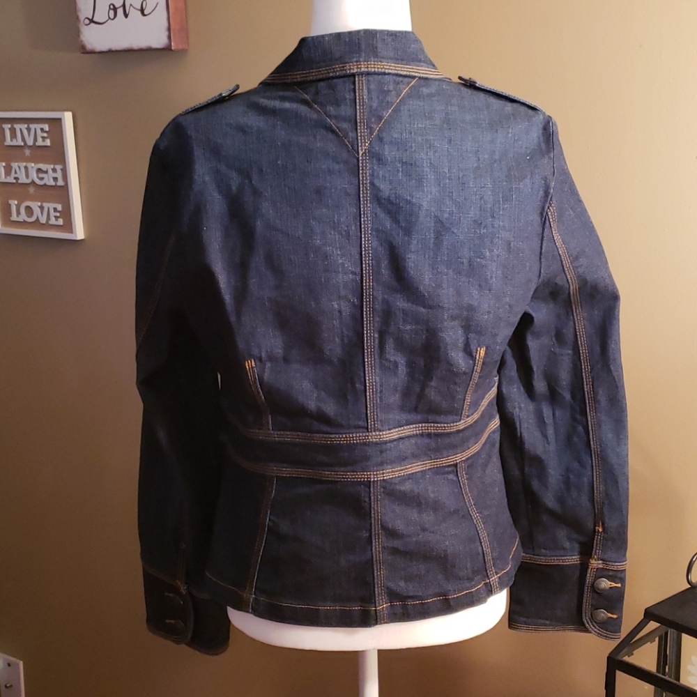 🎉HP🎉Like new! Tommy Hilfiger jean jacket, size L - Picture 3 of 5